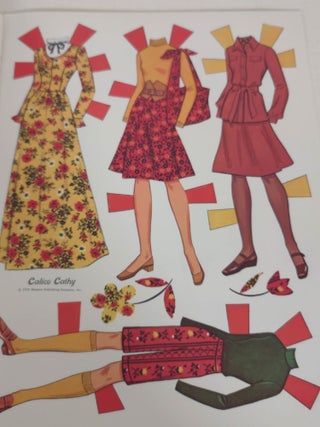 Set of 2 paper dolls from the 1970s
